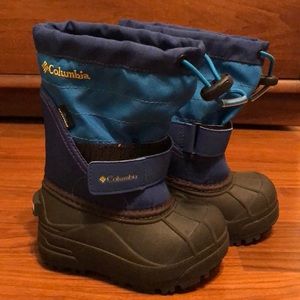 Toddler Columbia snow boots blue Size 6 7